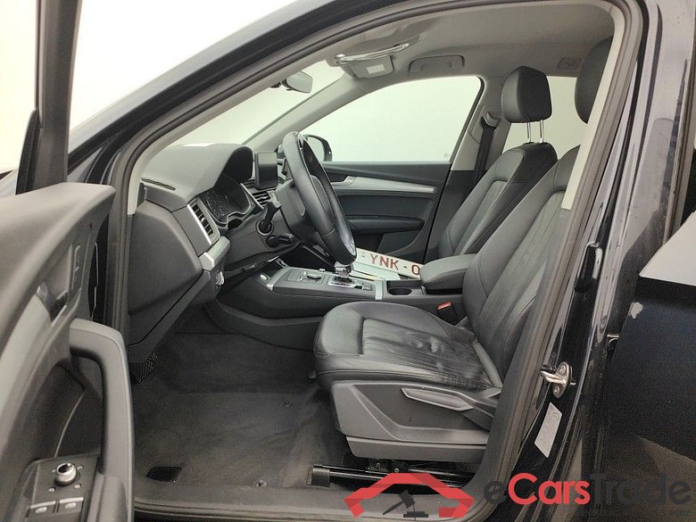 Audi Q5 50 TFSi e S tronic quattro 5d #3