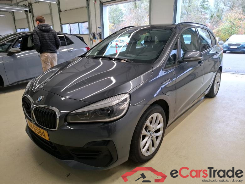 BMW 225xe Active Tourer Plug-In Hybrid Aut. LED-Xenon Head-Up Navi-Pro Leather KeylessGo Camera Klima PDC ...
