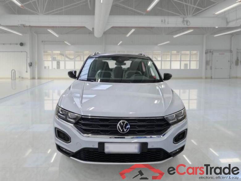 VOLKSWAGEN T-ROC / 2017 / 5P / SUV 1.5 TSI ACT ADVANCED #6