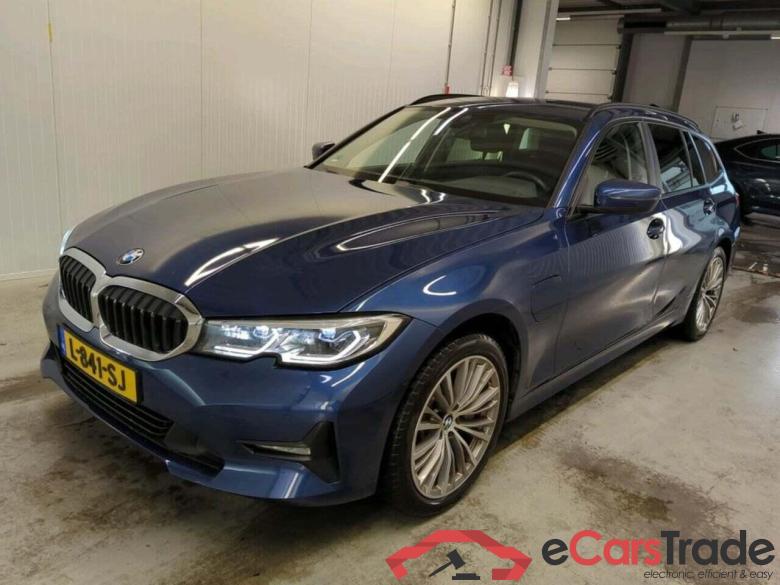 BMW 3-serie Touring 330e xDr. Bns Ed.P #1