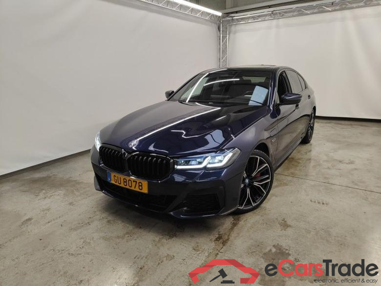 BMW 5 - 2020 545eXAS 286 PHEV 4d ///M-Sportkit (total options: 26,453 Ex.Vat)
