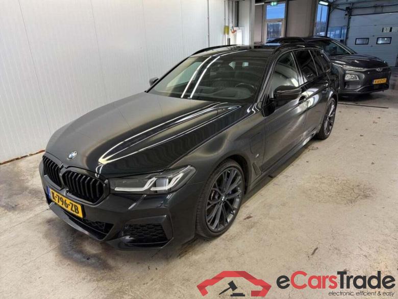 BMW 5-serie Touring 530e High Exe #1