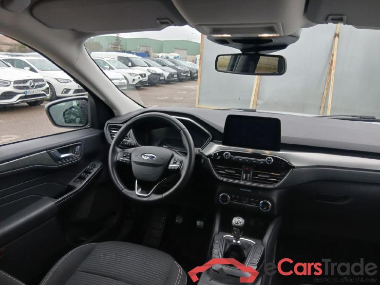 FORD Kuga / 2019 / 5P / todoterreno Titanium 1.5T EcoBoost 88kW (120CV) #3