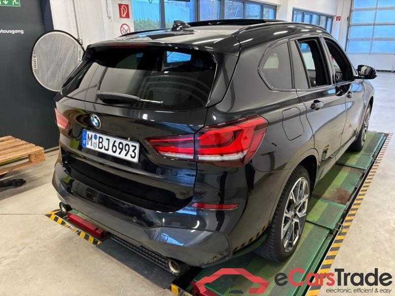 BMW X1 (F48)(2015->) DE - SUV5 sDrive20i EU6d, M Sport (EURO 6d), (Facelift) 2020 - 2022 #3