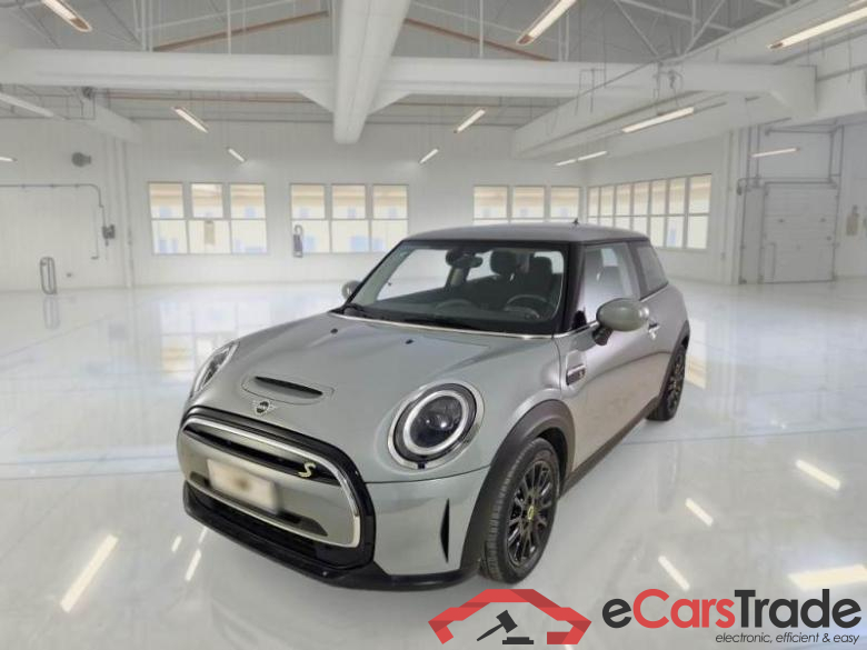 MINI MINI / 2021 / 3P / BERLINA COOPER SE CLASSIC