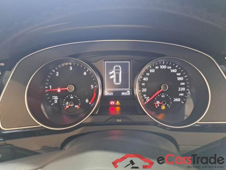 VOLKSWAGEN PASSAT / 2019 / 5P / STATION WAGON VAR.2.0 TDI SCR EVO 110KW BUSINESS BMT #4
