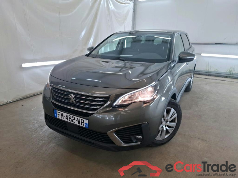 Peugeot 5008 1.2 PureTech 7PL I-Cockpit Navi Klima PDC ... #1