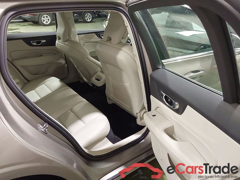VOLVO V60 2.0 B3 GEARTRONIC INSCRIPTION #5