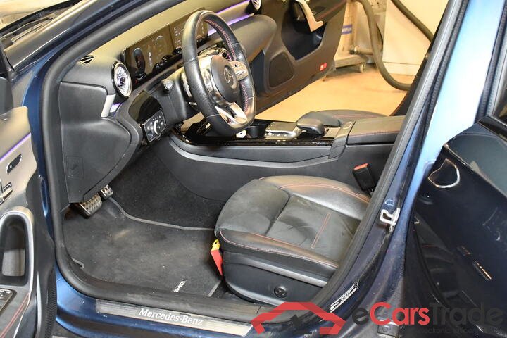 Mercedes-Benz A 200d AMG Night Aut. Pano LED-Multibeam Widescreen Ambient Burmester Navi 1/2 Sport-Leather-Alcantara KeylessGo Camera Klima PDC ... #4