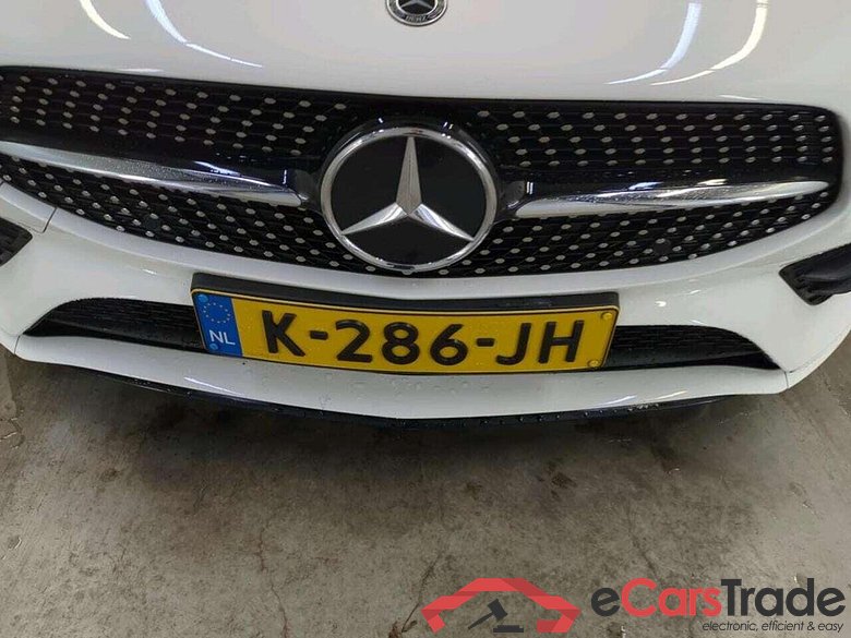 MERCEDES-BENZ CLA-klasse 200 Bus. Sol. AMG #4