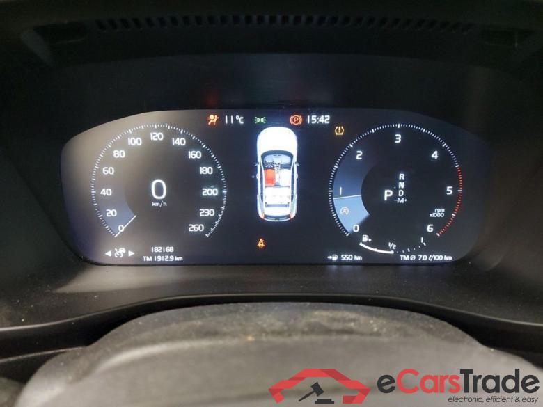 Volvo XC40 D3 Geartronic Momentum Pro  5d #6