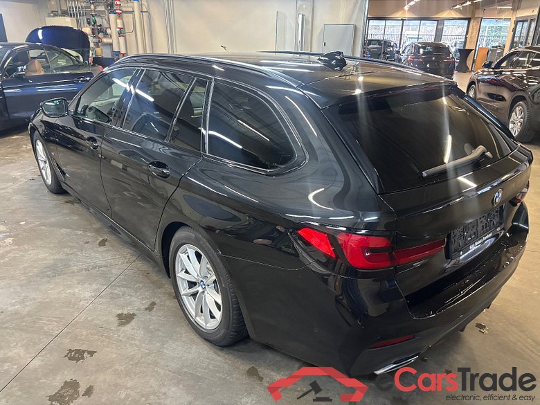 BMW 520d Touring M-Sport Aut. LED-Xenon LCC-Pro Ambient Navi-Pro Sport-Leather KeylessGo Camera Klima PDC ... #4
