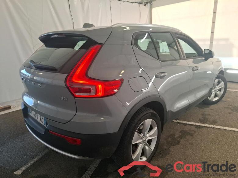 XC40 Momentum 2WD 2.0 B3 163 DCT 7 Black Edition #3