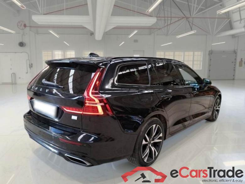 VOLVO V60 / 2019 / 5P / STATION WAGON T6 PLUG-IN AWD AUTOM.RECH.R-DESIGN #2