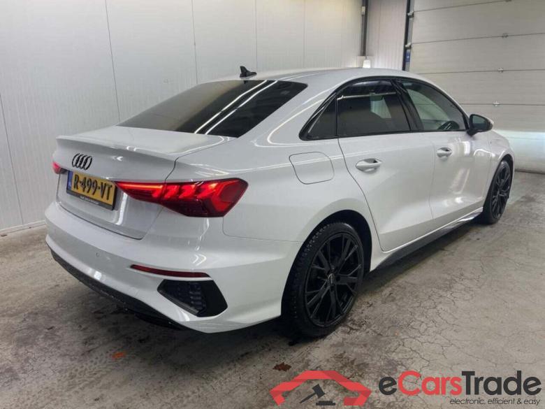 AUDI A3 Limousine 30 TFSI S edition #2