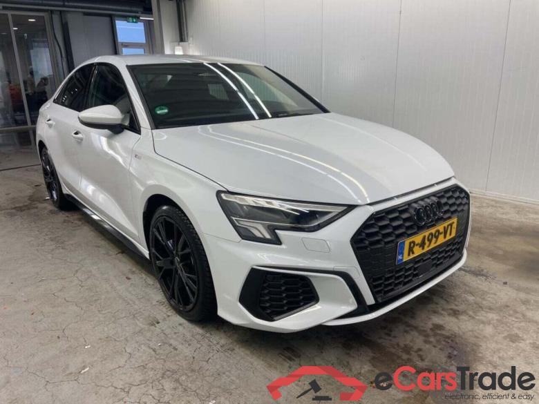 AUDI A3 Limousine 30 TFSI S edition #4