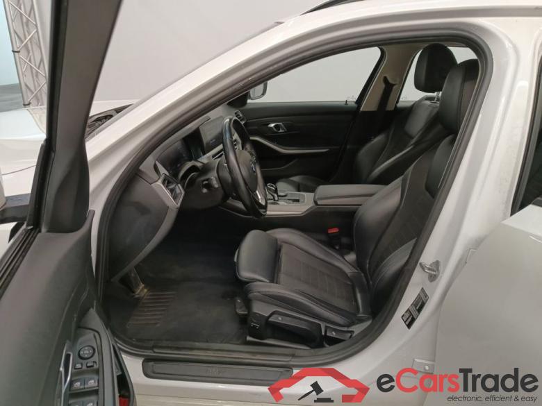 BMW 3 TOURING DIESEL - 2019 318 dA MHD 150 AdBlue 5d #3