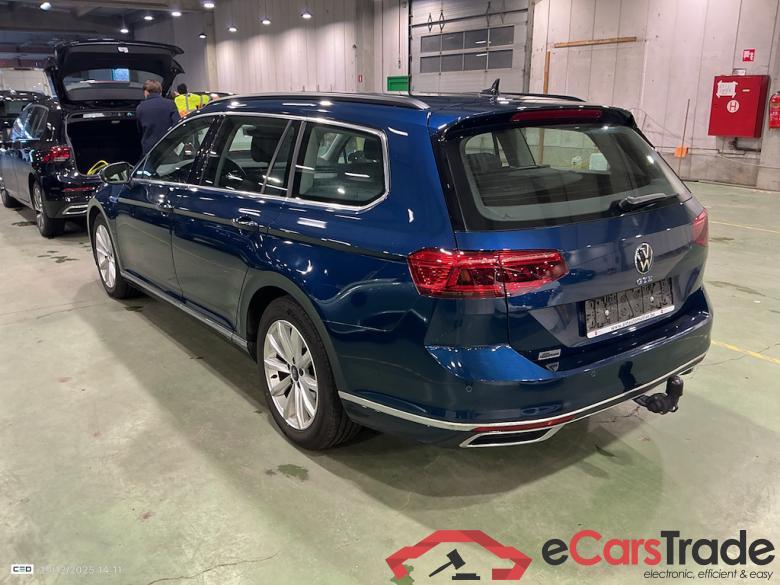 VOLKSWAGEN PASSAT VARIANT 1.4 TSI MSQ VARIANT GTE BUSINESS #3