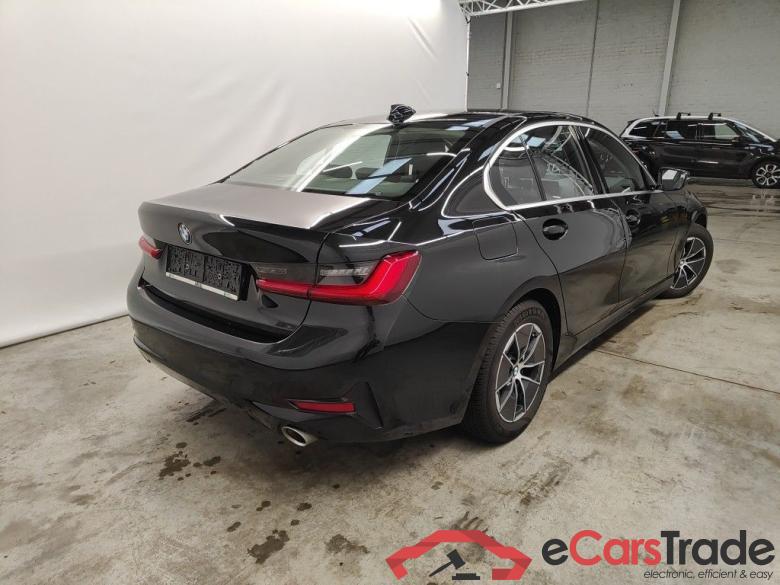 BMW 3 Reeks Berline 318iA (115 kW) 4d #2