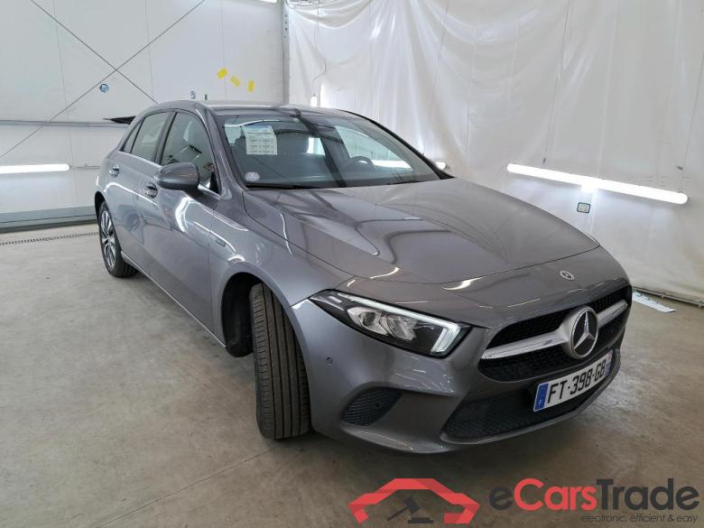 MERCEDES-BENZ Classe A Compact / 2018 / 5P / Berline A 250 e Business Line 8G-DCT #4