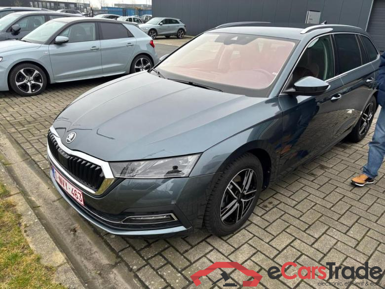 SKODA Octavia Combi Octavia Combi Clever+ 1,5 TSI m-HEV 110 kW 7-speed automat.