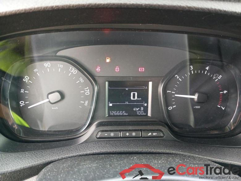 OPEL Vivaro / 2019 / 4P / furgón 1.5 Diésel 74kW (100CV) M Std Express #4