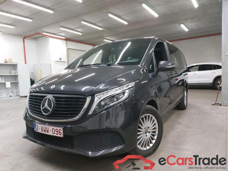 MERCEDES - MER EQV 300 L2 204PK With LED IntelliLight & Opening Rear Window & 3 Comfort Seats Second Row & Pano Roof & 360 Camera Parking Pack  * ELECTRIC *