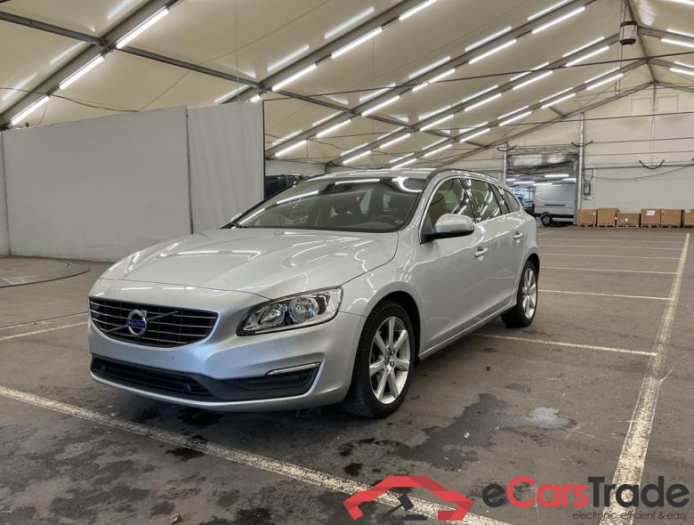 VOLVO V60 1.5 T2 Momentum Geartronic