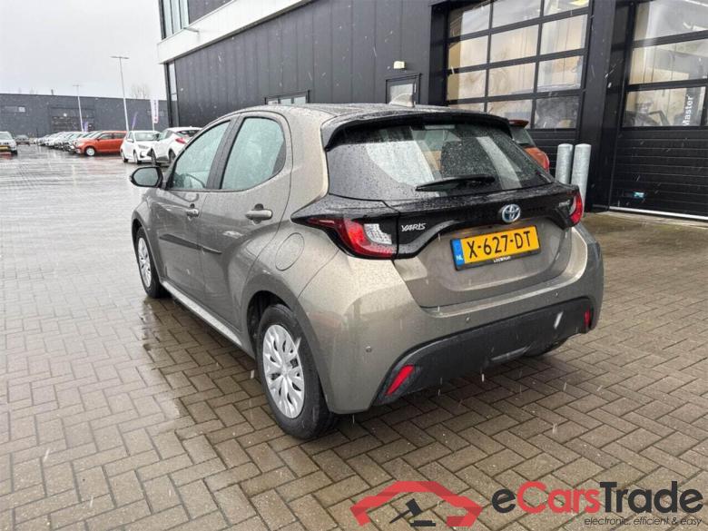 TOYOTA YARIS 1.5 Hybrid Active #3