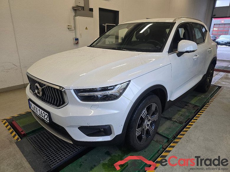 Volvo XC40 (2017->) DE - SUV5 B4 2WD EU6d, Inscription (EURO 6d), 2020 - 2022