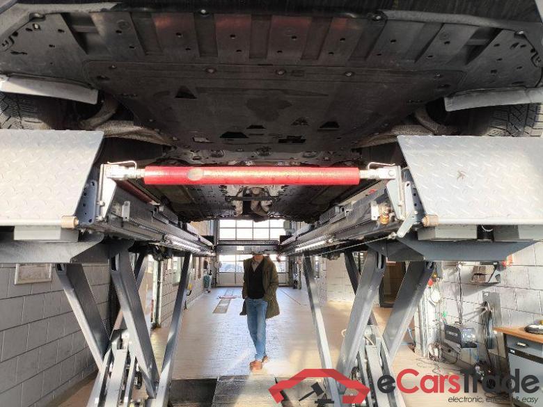 Volvo XC60 (03.2017->) DE - SUV5 B4 (Benzin) 2WD EU6d, Momentum Pro Mild-Hybrid (EURO 6d), 2020 - 2021 #5