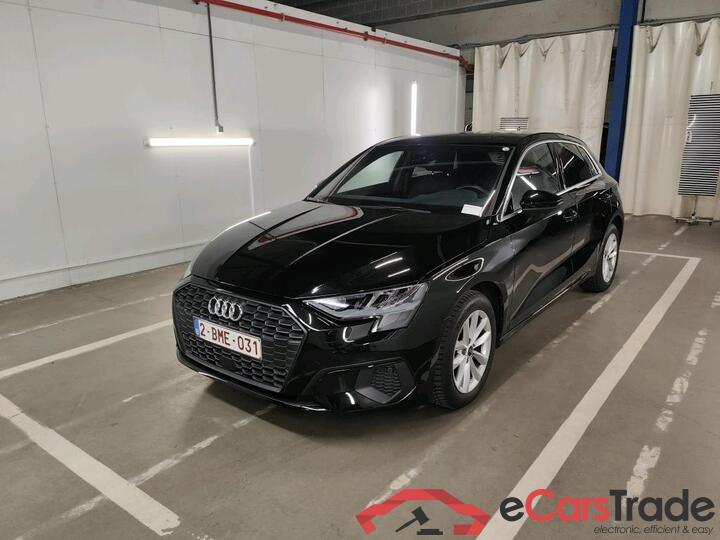 Audi A3 Sportback A3 Sportback 1.0 30 TFSi Attraction 81kW/110pk  5D/P Man-6 #1