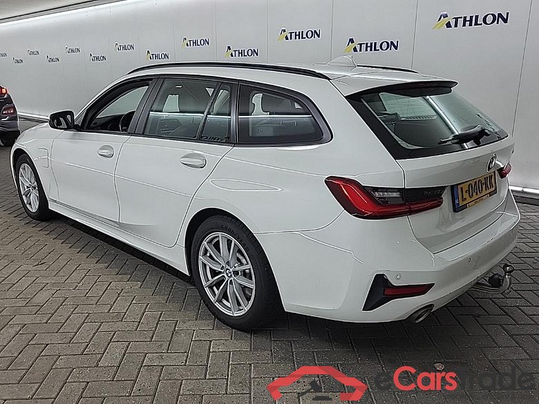 BMW 3-serie Touring 320e Business Edition Plus 5D 150kW #4