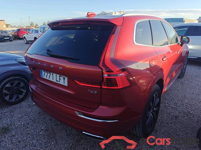VOLVO XC60 / 2017 / 5P / todoterreno 2.0 T4 Inscription Auto #2