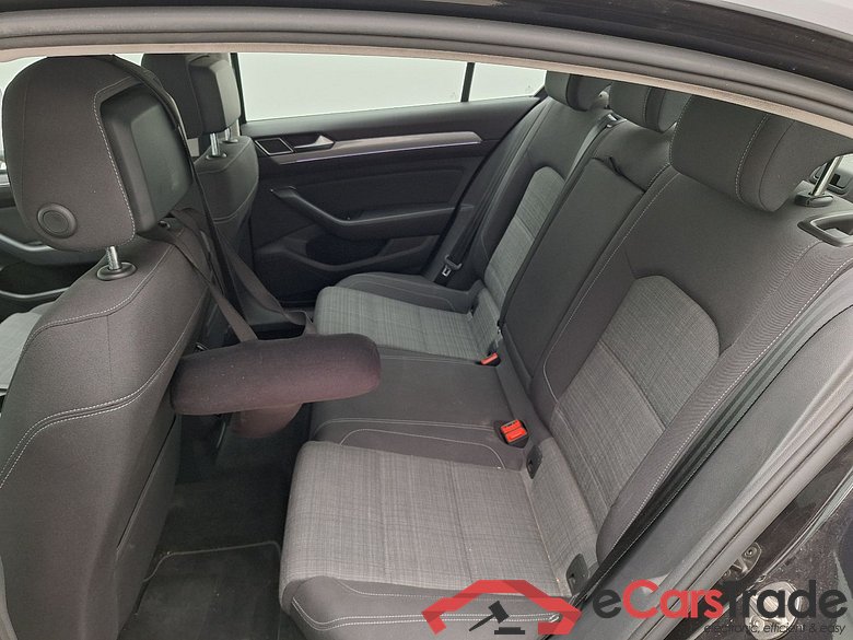 VW, Passat FL'19, Volkswagen Passat 1.5 TSI Style Business DSG 4d #4