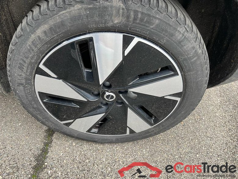 VOLVO C40 82 kWh Recharge Extended Range Plus #3