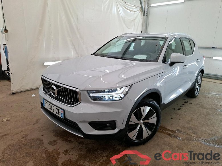 VOLVO XC40 / 2017 / 5P / SUV Recharge T5 262 DCT7 Business #1