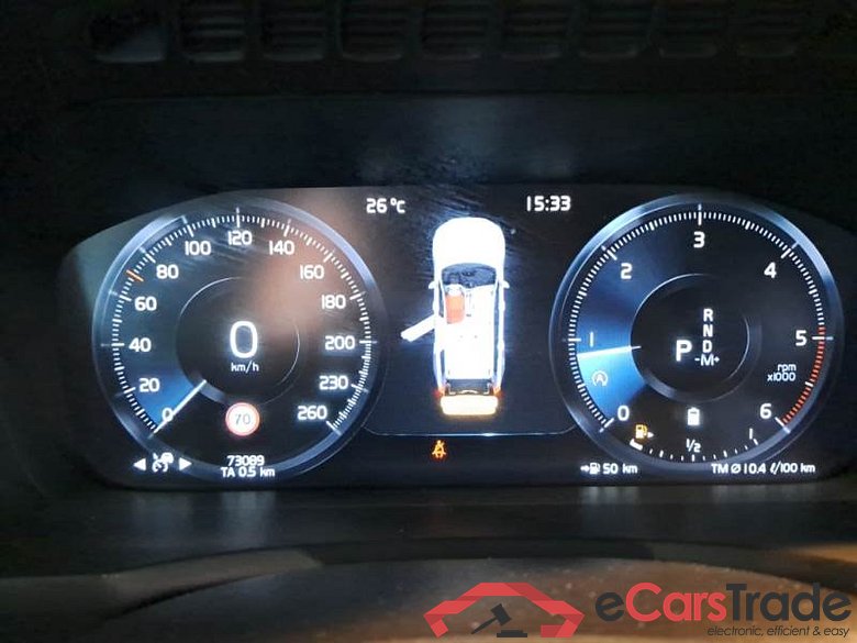 VOLVO XC90 / 2014 / 5P / SUV B5 D AWD GEARTRONIC R-DESIGN #4