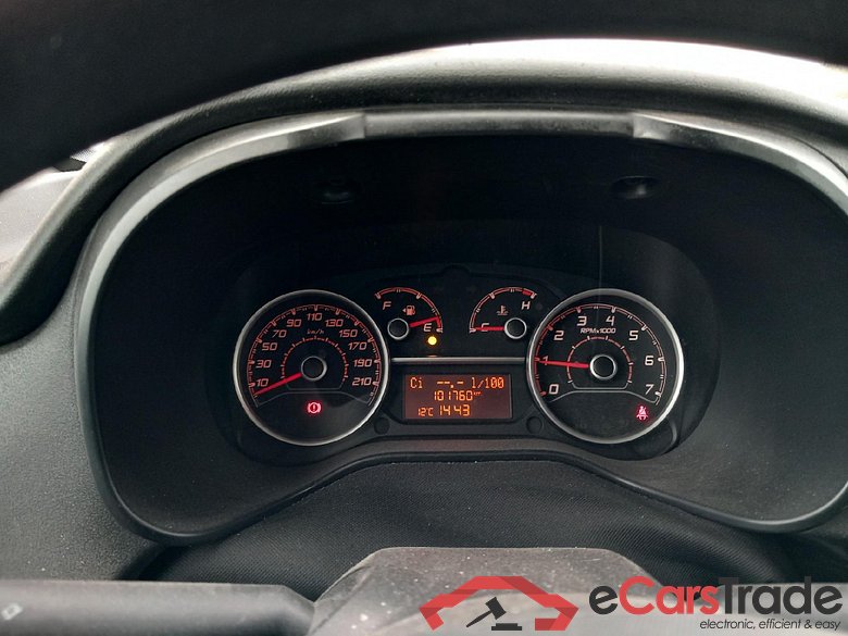 FIAT Doblò Cargo/2015/3P/furgón derivado de turismo Cargo Base 1.6 Mjet 66kW (90CV) #4