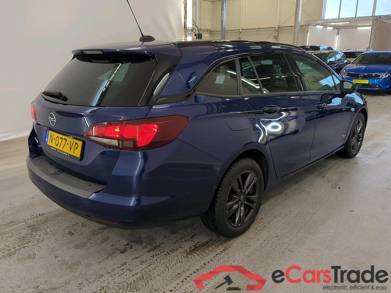 Opel Astra Sports Tourer 1.2 turbo 81kW Design & Tech 5d #2