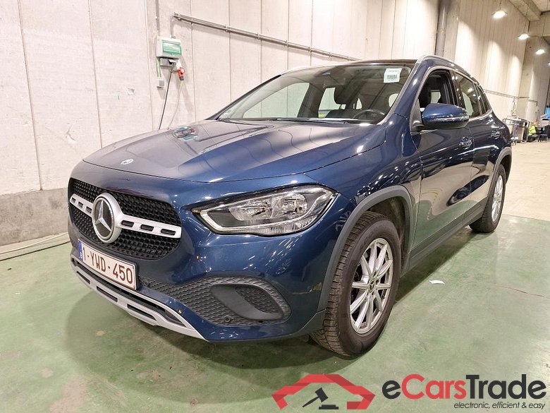 MERCEDES-BENZ GLA - Klasse 1.3 GLA 200 DCT BUSINESS SOLUTION #1