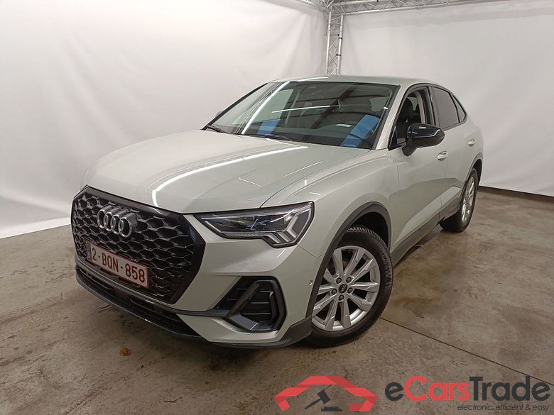 Audi Q3 Sportback 35 TDI S tronic Bus. Ed. Attraction 5d