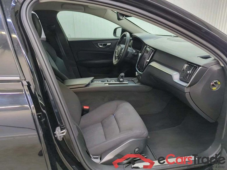 VOLVO V60 2.0 B3 Mom. Adv. #4