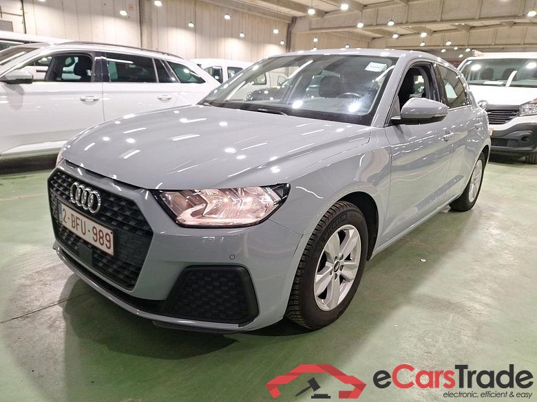 AUDI A1 1.0 25 TFSI ATTRACTION #1