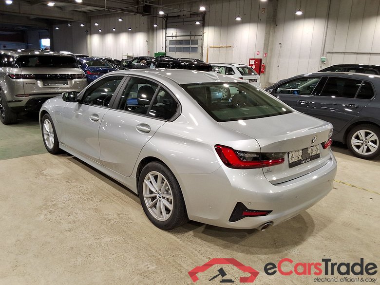 BMW 3 - 2019 330eA PHEV #2