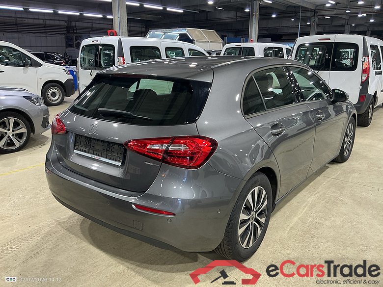 MERCEDES-BENZ A-Klasse 1.3 A 180 BUSINESS SOLUTION ESSENTIAL #4