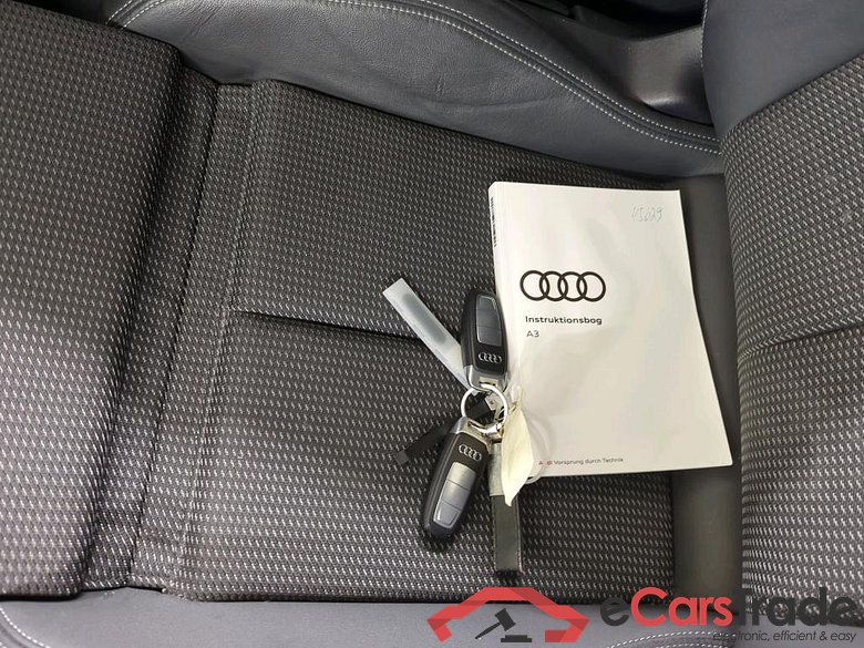 Audi A3 Sportback 40 TFSI e S tronic edition 5d + Pano #4