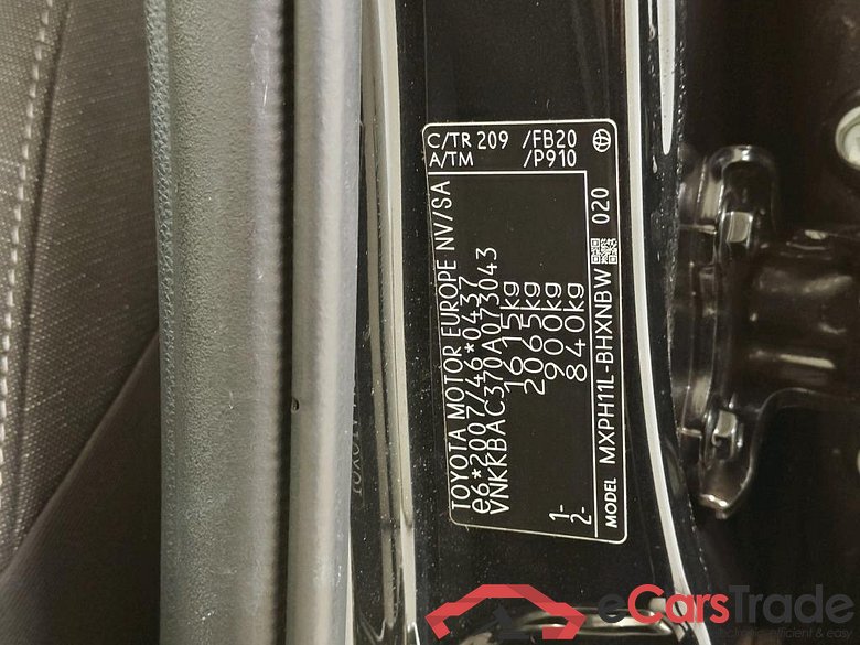 Toyota Yaris 1.5 Hybrid Business Plus Automaat 5d #6