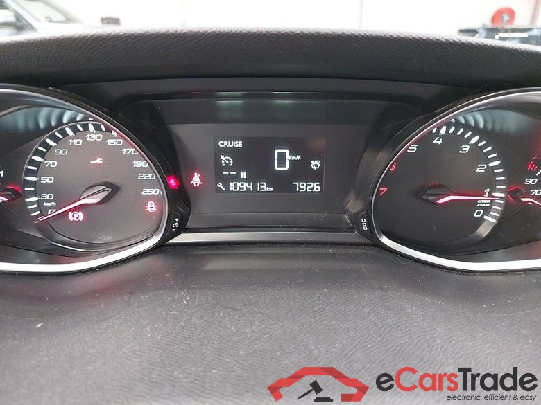 Peugeot 308 SW 1.2 PureTech 110 S&S Active 5d #6