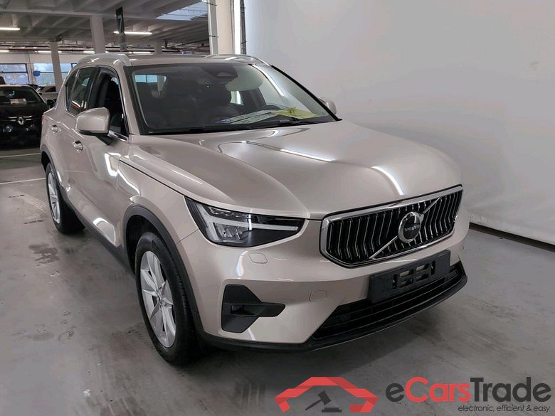 VOLVO XC40 2.0 B3 MHEV PLUS BRIGHT DESIGN DCT #2